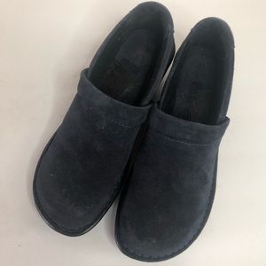 B.O.C. Navy Suede Slide On Nursing Mule Clogs 6.5